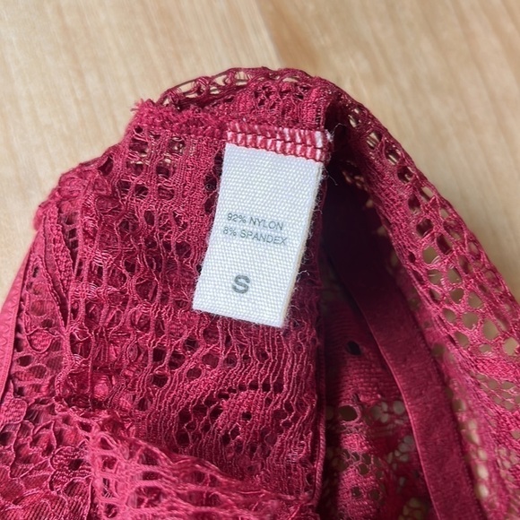 Three Bird Nest Red Floral Lace V-Neck Bralette - Picture 7 of 7